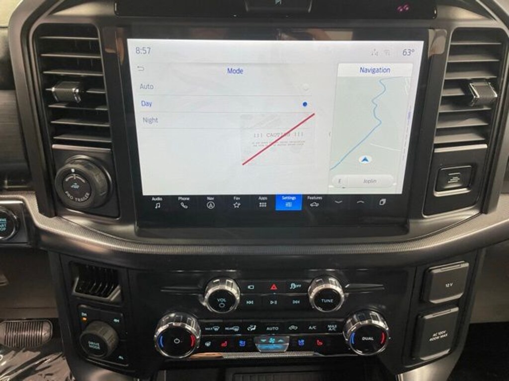 New 2025 Ford F-150 Lariat Truck