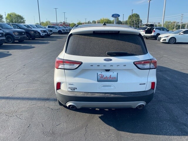 2020 Ford Escape SE Sport Hybrid photo 4