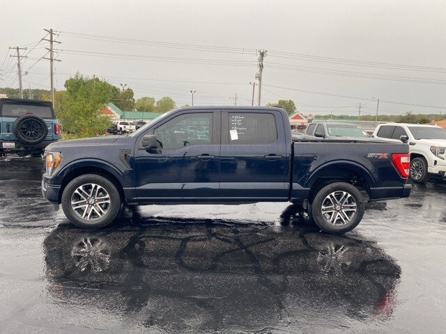 2023 Ford F-150 XL photo 2