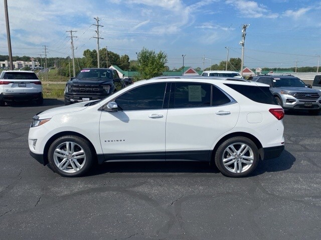 2020 Chevrolet Equinox Premier photo 2