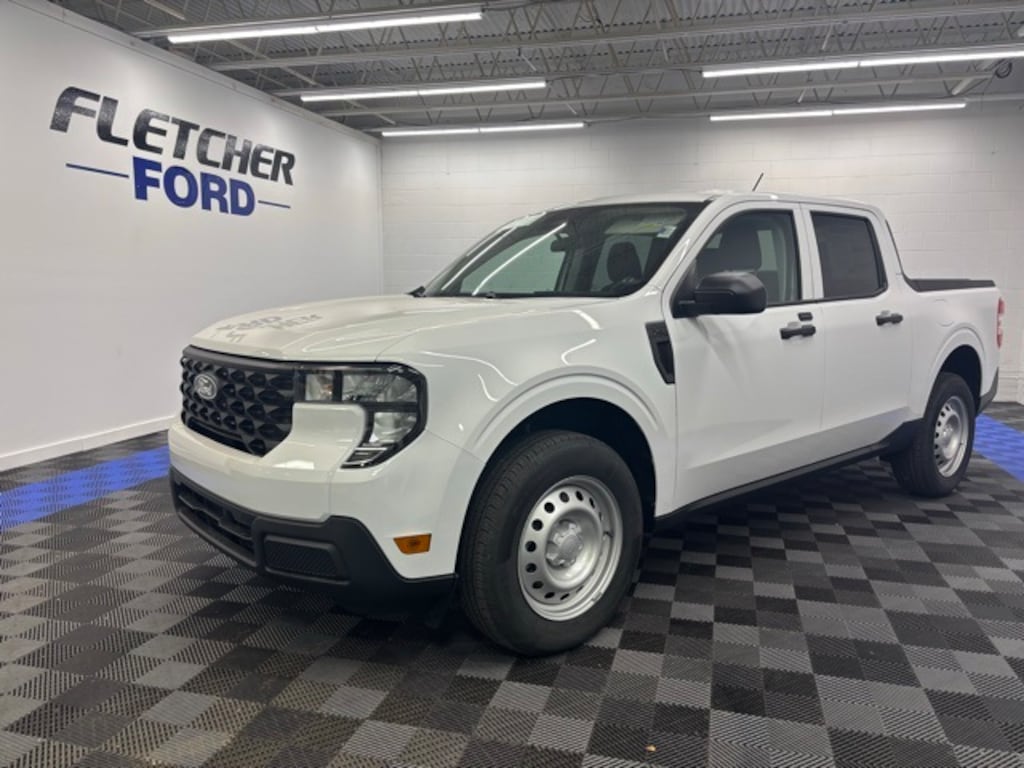New 2025 Ford Maverick XL Truck