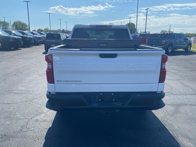 2024 Chevrolet Silverado 1500 photo 3