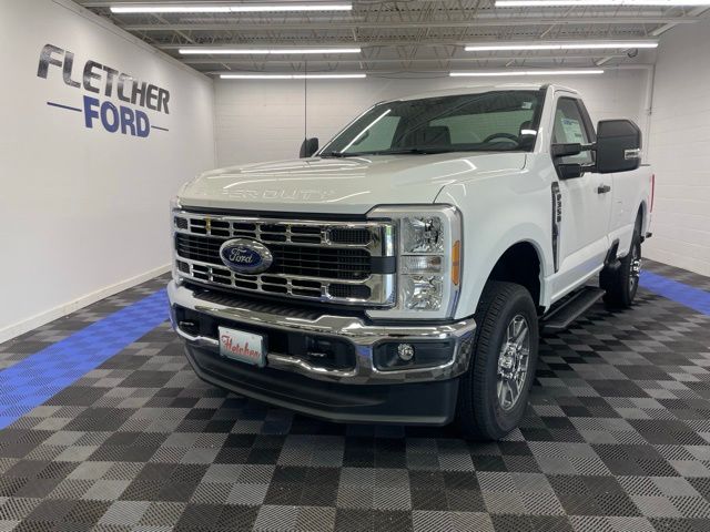 2025 Ford F-350 Super Duty XLT