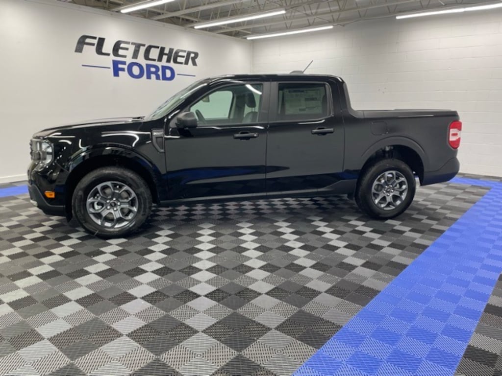 New 2025 Ford Maverick XLT Truck