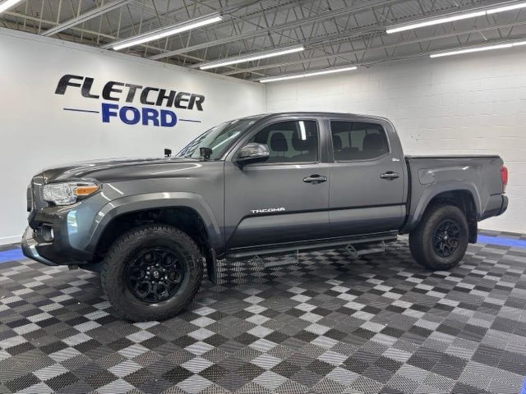 Used 2020 Toyota Tacoma SR5 Truck