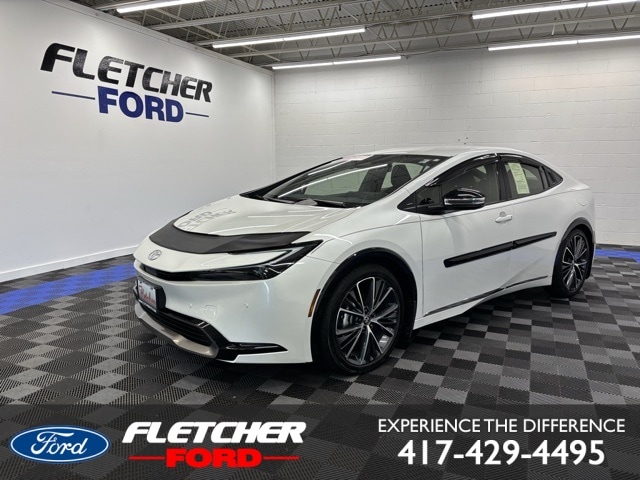 2023 Toyota Prius XLE's photo