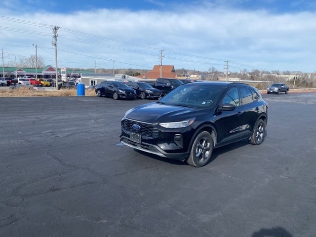 2025 Ford Escape Base's photo
