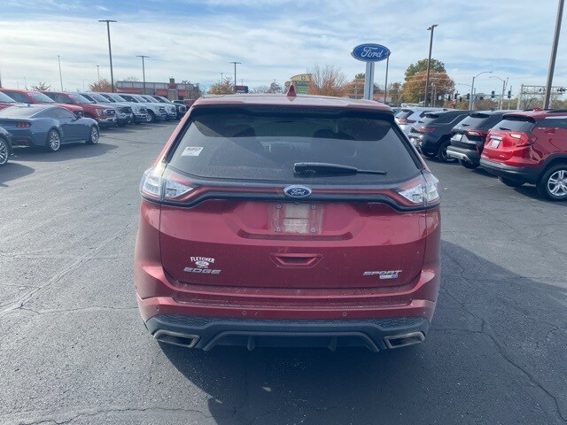 2016 Ford Edge Sport photo 3