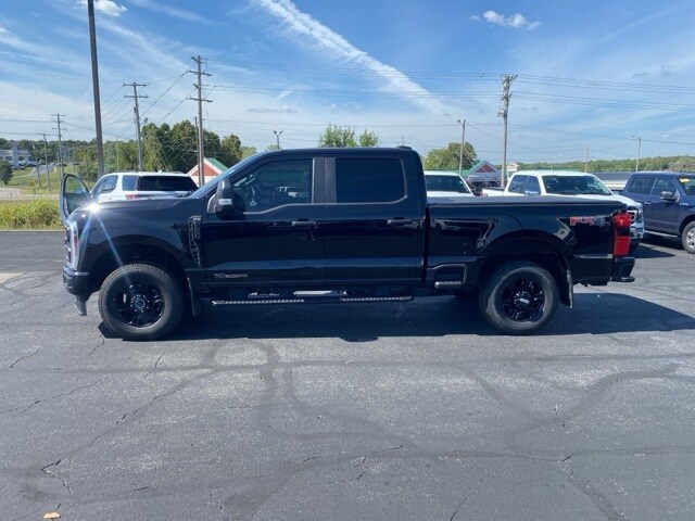 2024 Ford F-250 XL photo 2