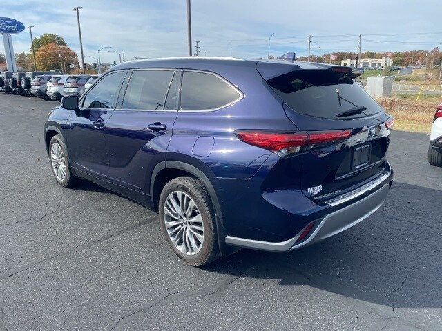 2020 Toyota Highlander Platinum photo 3