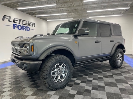 2025 Ford Bronco Badlands SUV