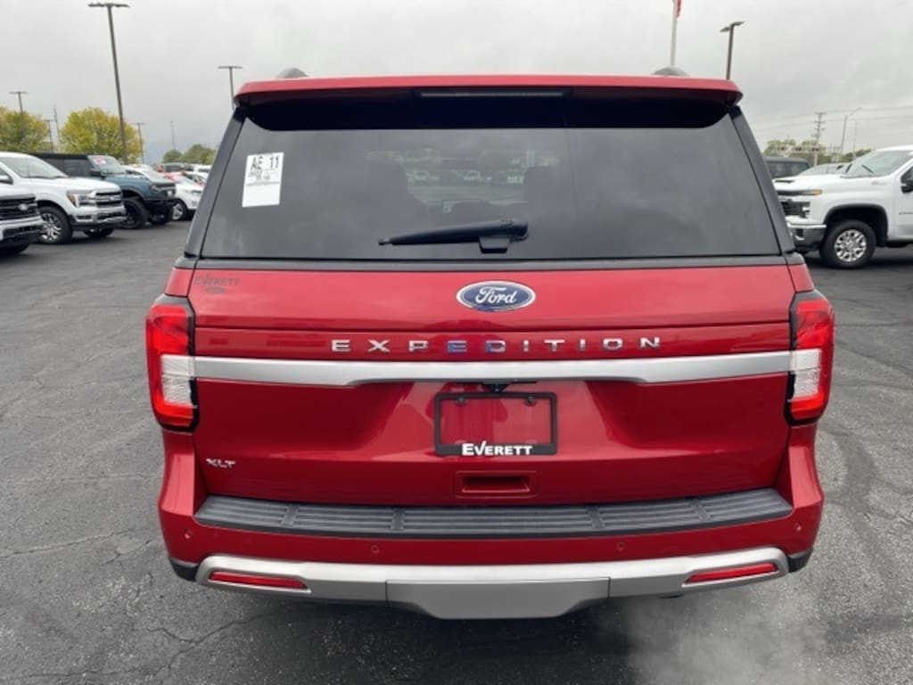 Used 2022 Ford Expedition XLT SUV