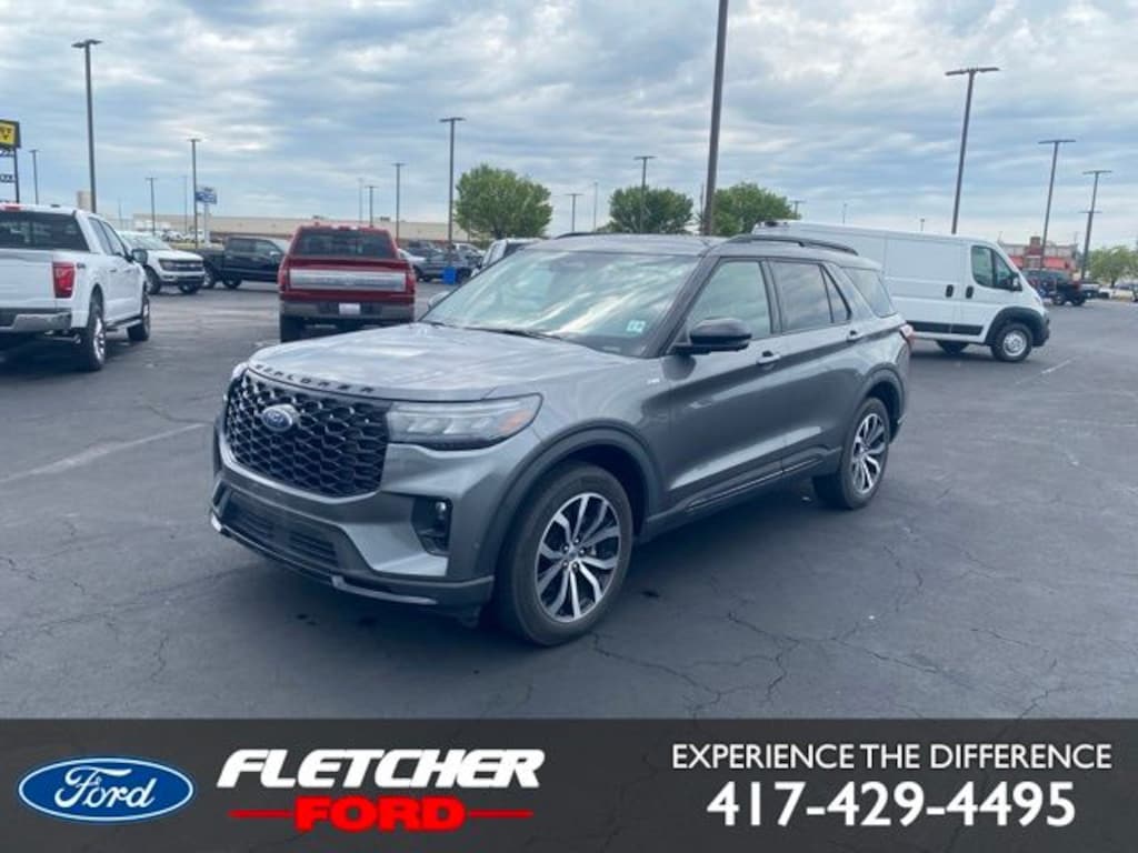 Used 2025 Ford Explorer ST-Line SUV