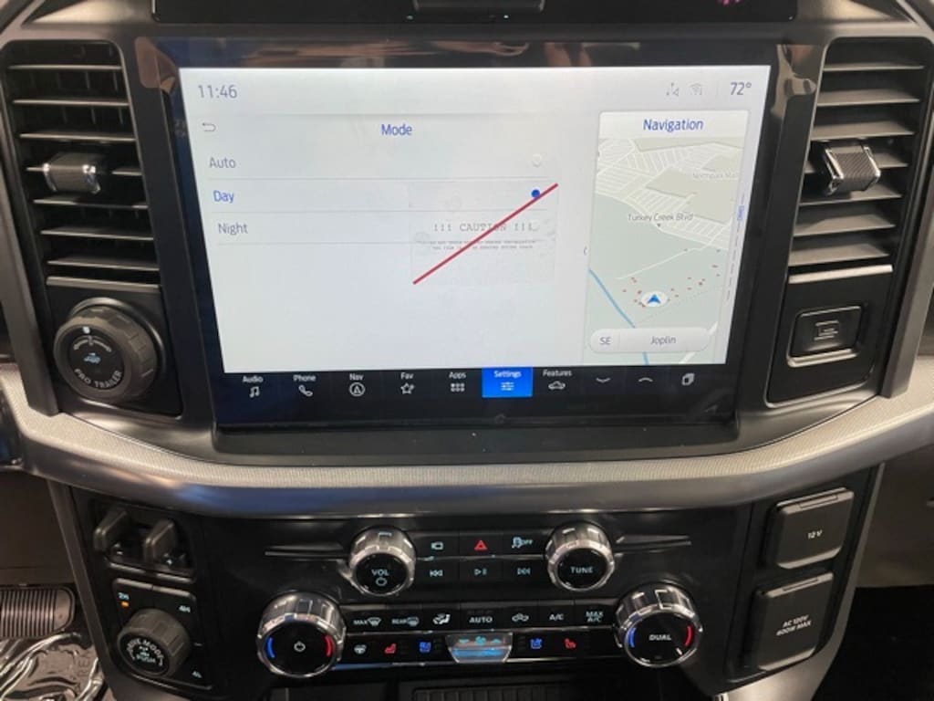 New 2025 Ford F-150 Lariat Truck