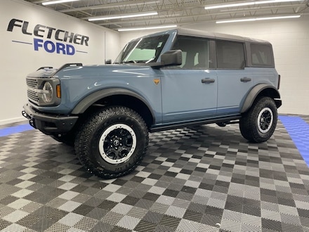2025 Ford Bronco Badlands SUV