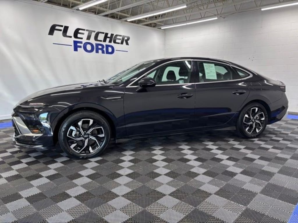 Used 2025 Hyundai Sonata SEL Sedan
