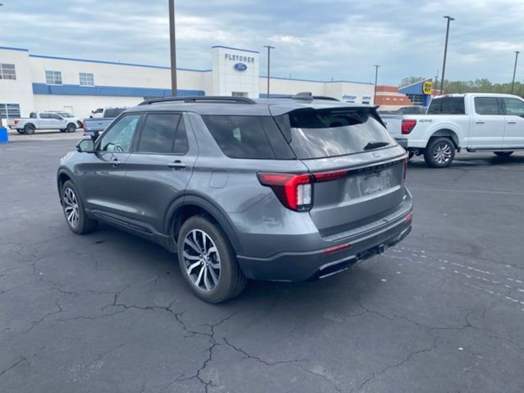 Used 2025 Ford Explorer ST-Line SUV