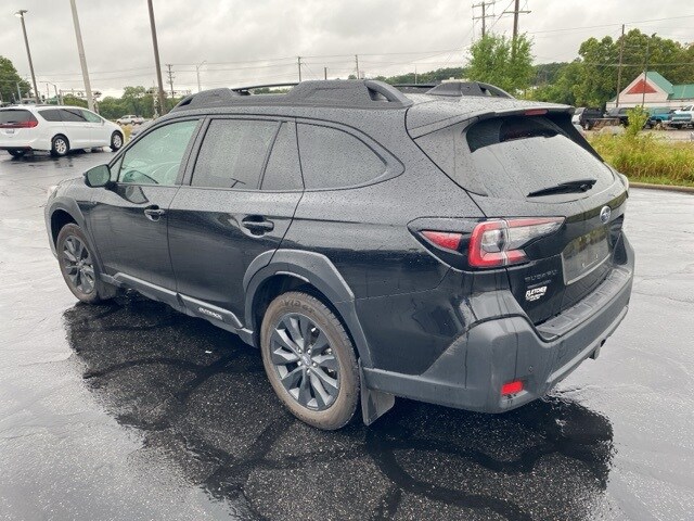 2024 Subaru Outback Onyx Edition photo 3