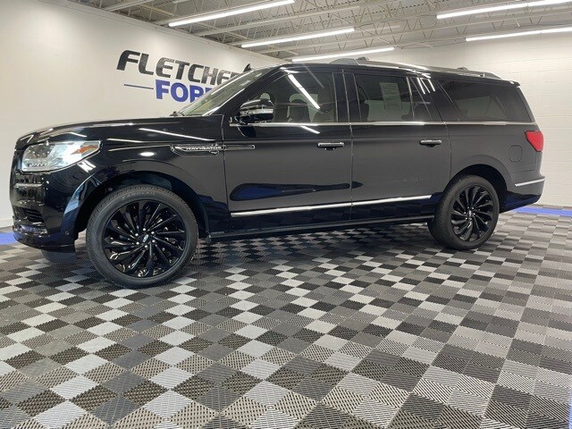 2021 Lincoln Navigator L Reserve photo 3