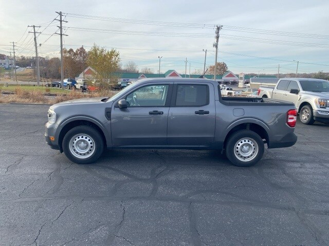 2023 Ford Maverick XL photo 2