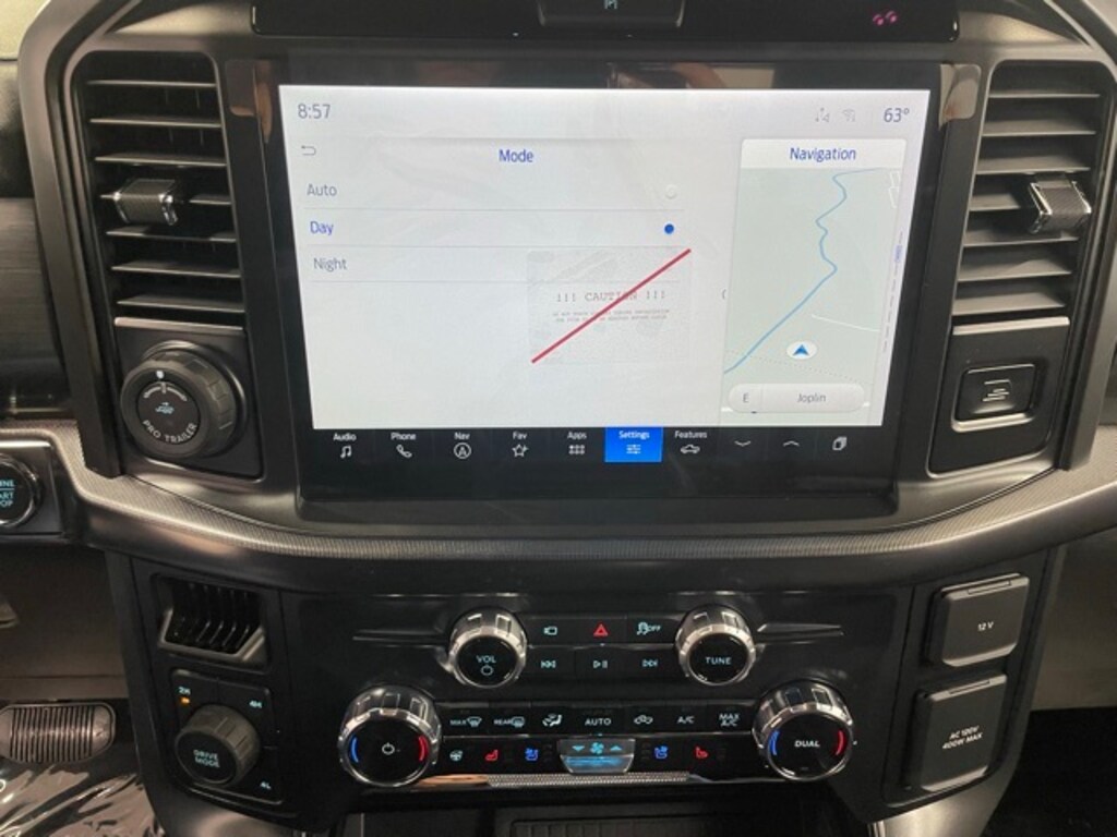 New 2025 Ford F-150 Lariat Truck