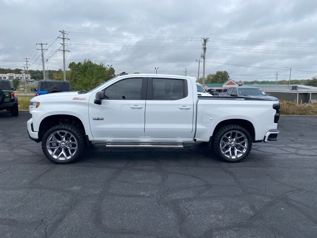 2022 Chevrolet Silverado 1500 RST photo 2