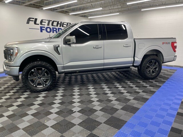2023 Ford F-150 Lariat photo 2