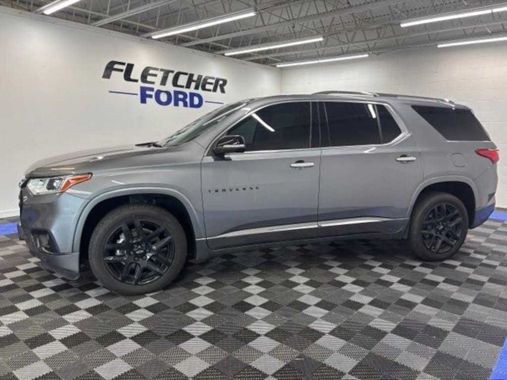 Used 2021 Chevrolet Traverse Premier SUV