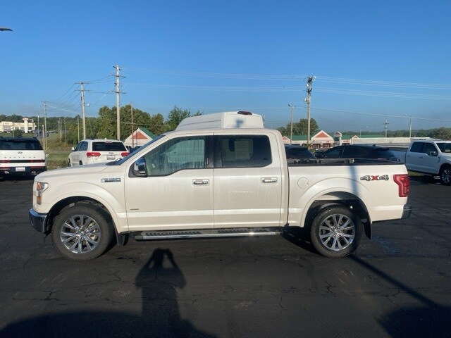 2017 Ford F-150 Lariat photo 2