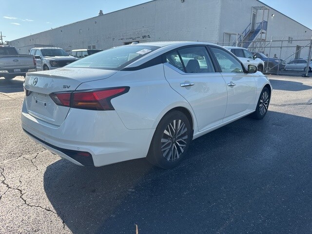 2024 Nissan Altima 2.5 SV photo 4