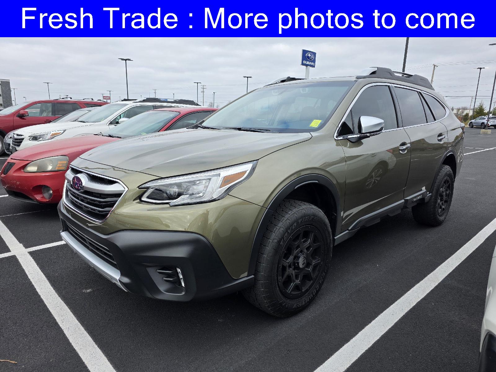 2022 Subaru Outback Touring's photo