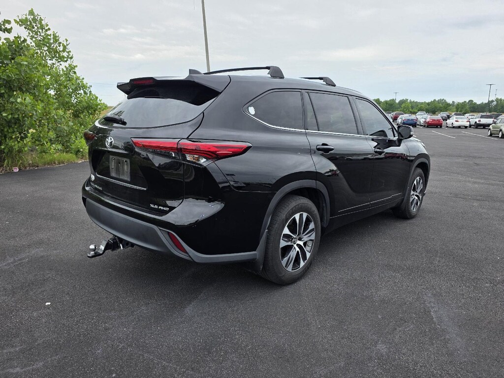 Used 2020 Toyota Highlander XLE SUV