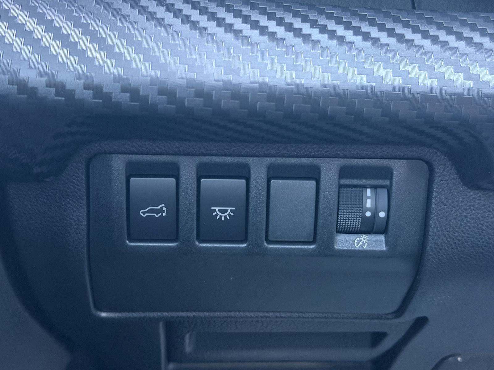 2025 Subaru Ascent Premium photo 2