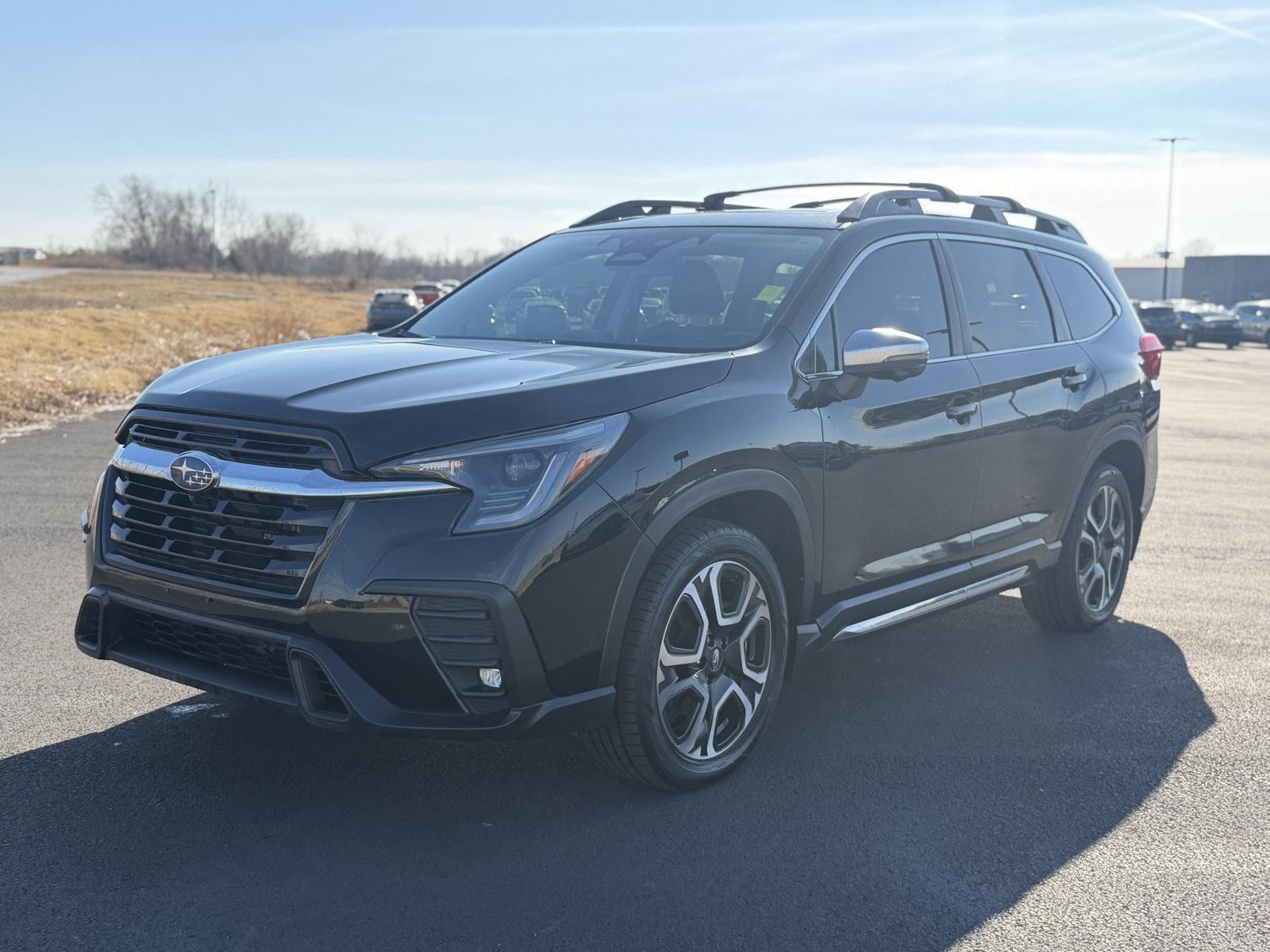 2023 Subaru Ascent Limited's photo