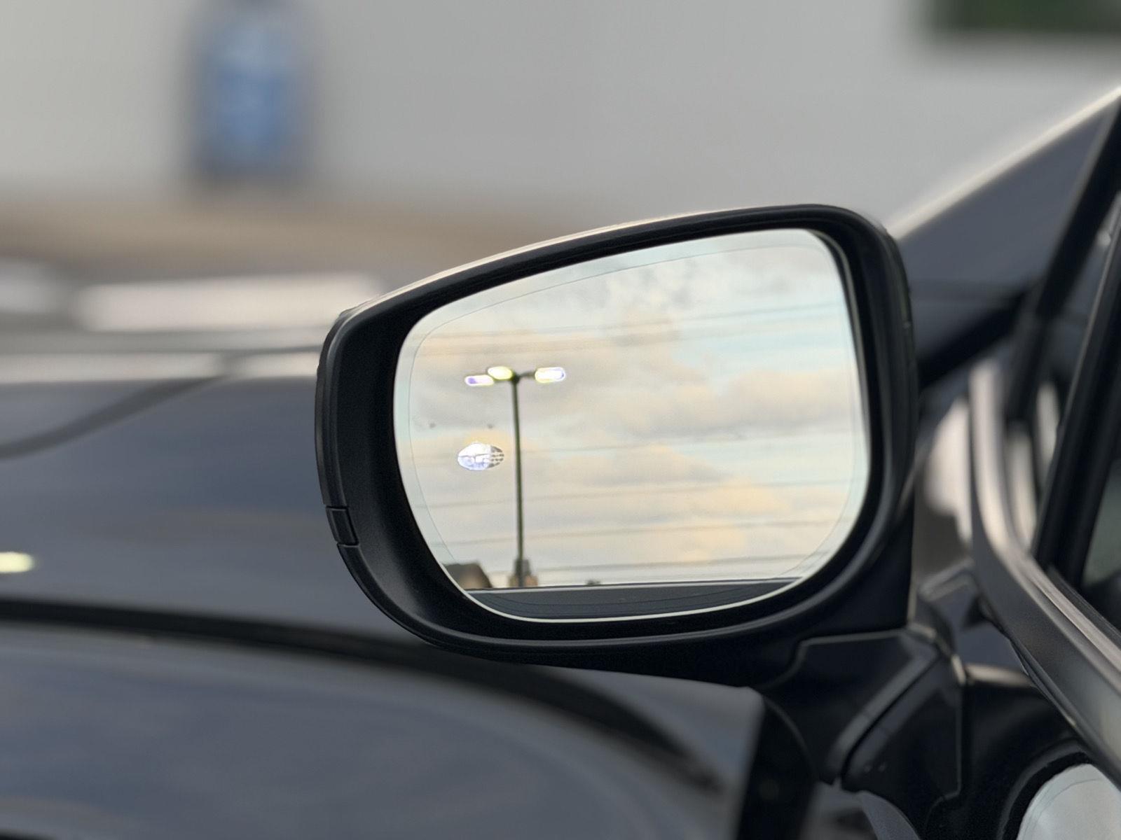 2026 Subaru Forester Premium Base photo 2