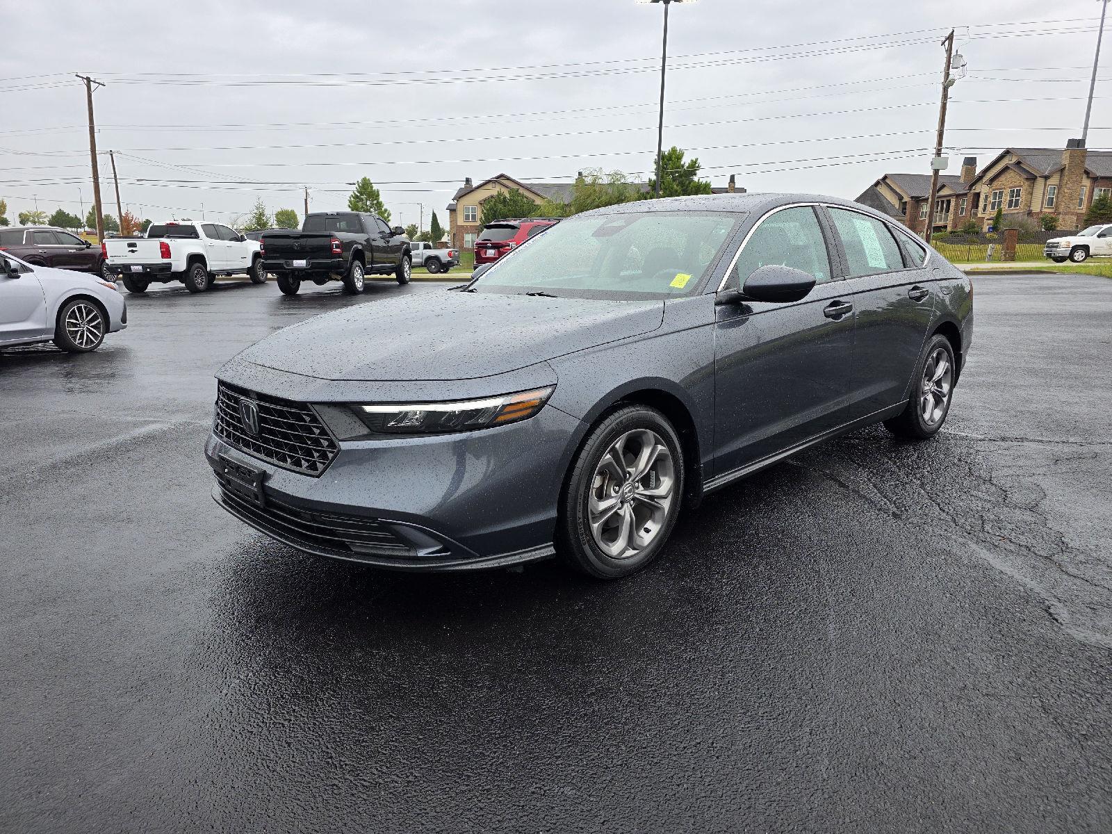 2024 Honda Accord EX's photo