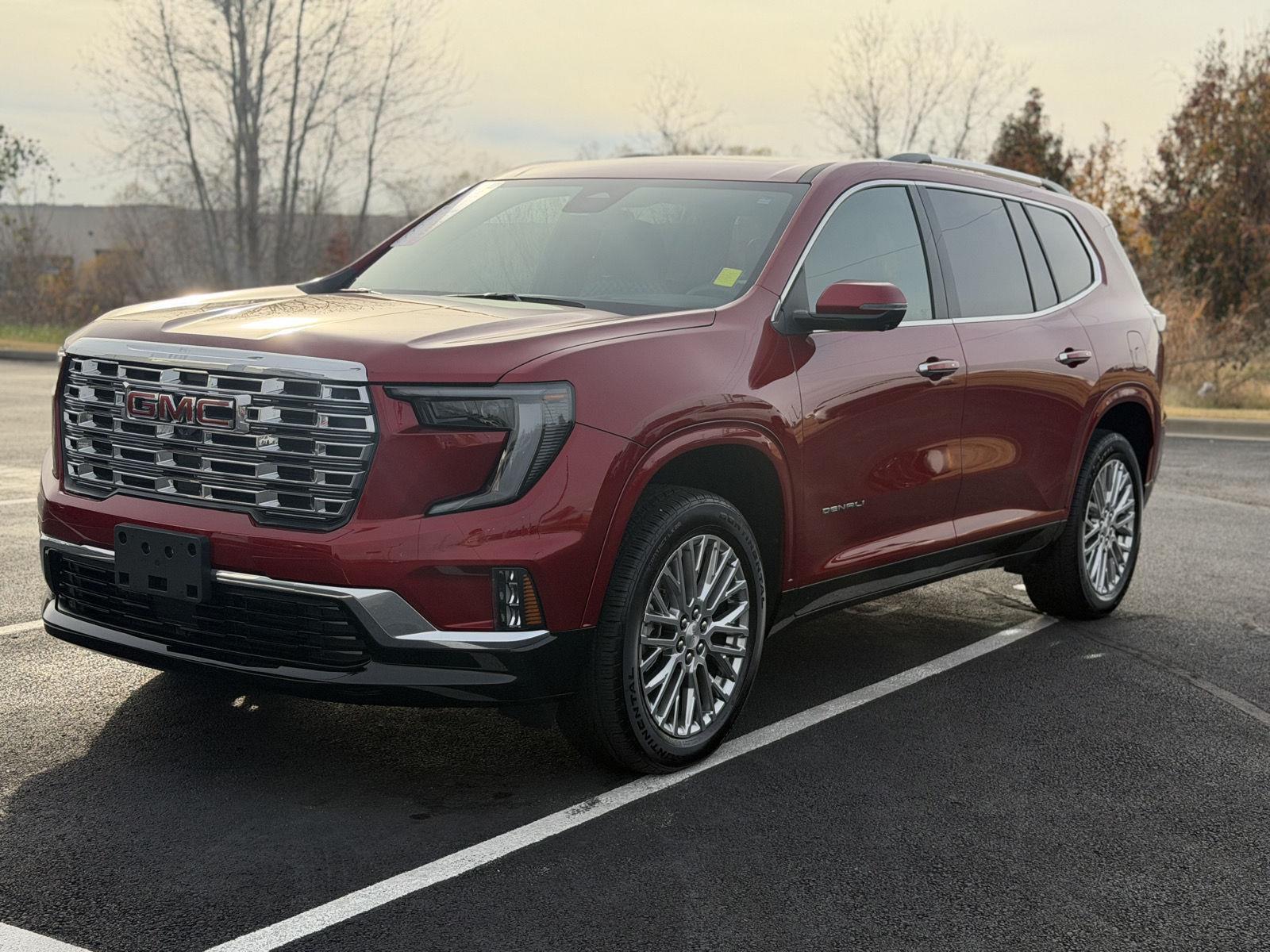 2024 GMC Acadia Denali's photo
