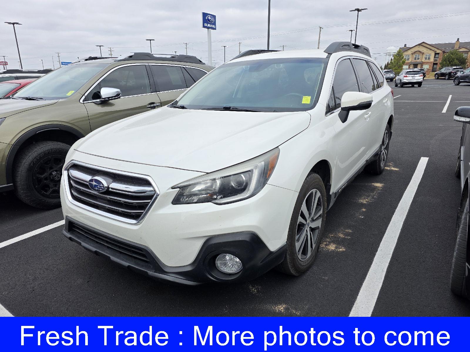 2019 Subaru Outback Limited's photo