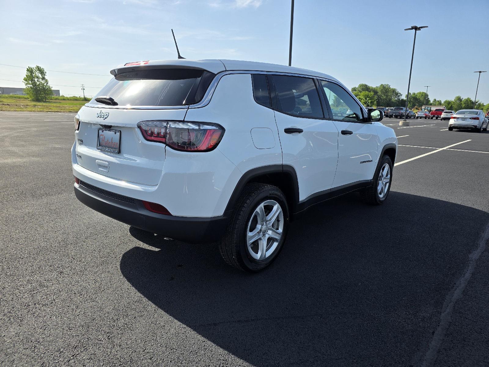 2023 Jeep Compass Sport photo 2