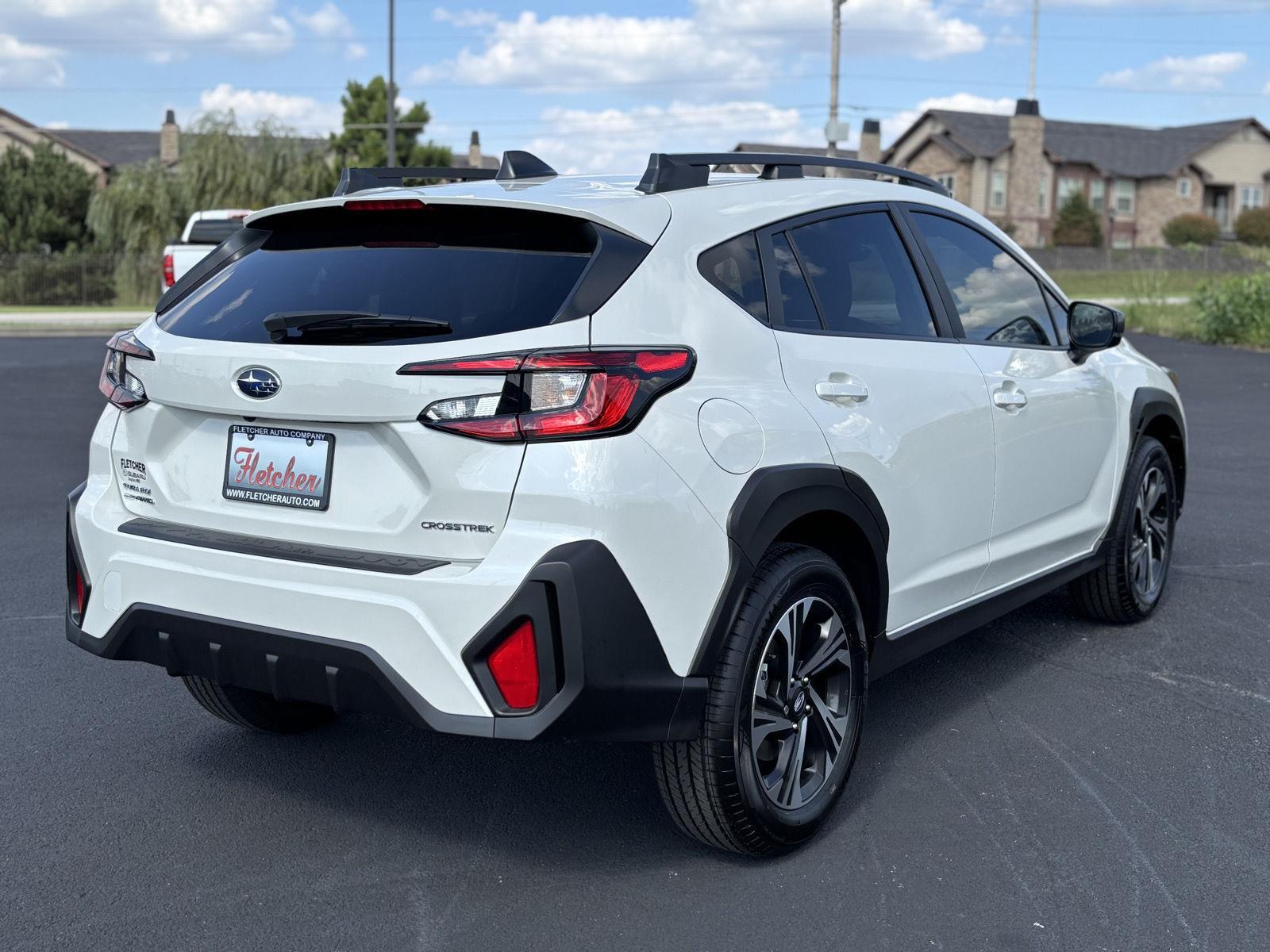 2025 Subaru Crosstrek Premium photo 2