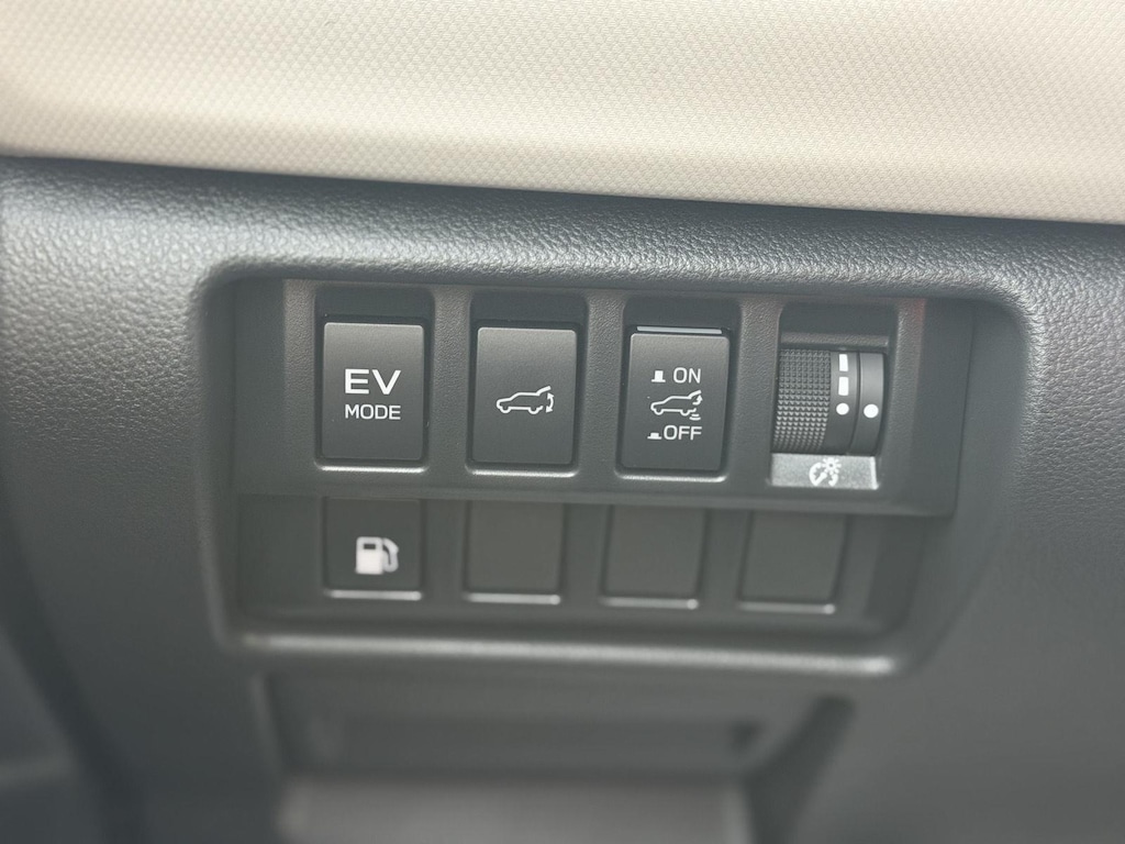 New 2025 Subaru Forester Limited Hybrid SUV