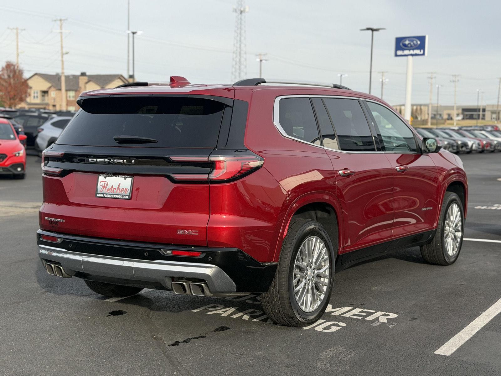 2024 Gmc Acadia Denali photo 2