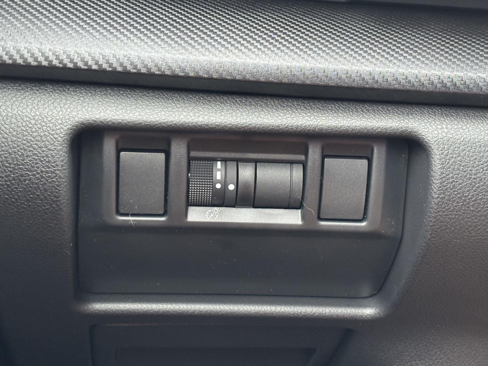 2025 Subaru Crosstrek Sport photo 2