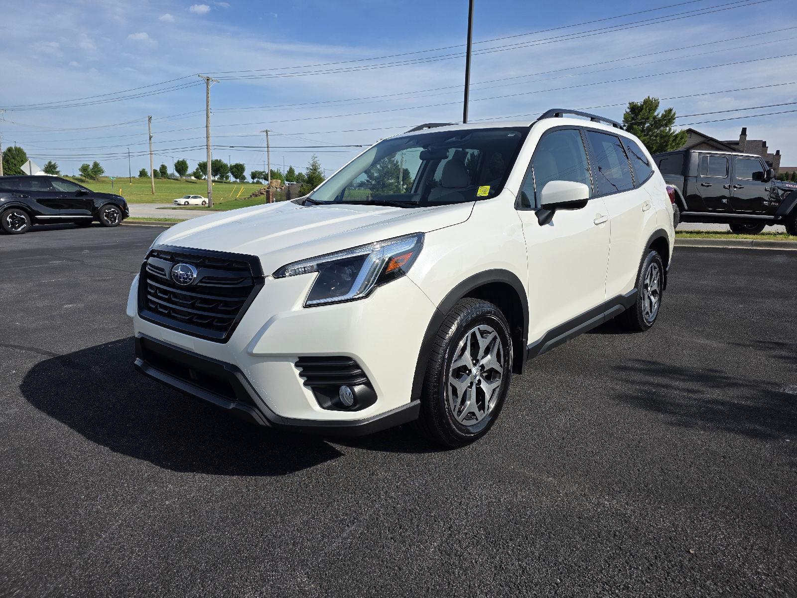 2023 Subaru Forester Premium's photo