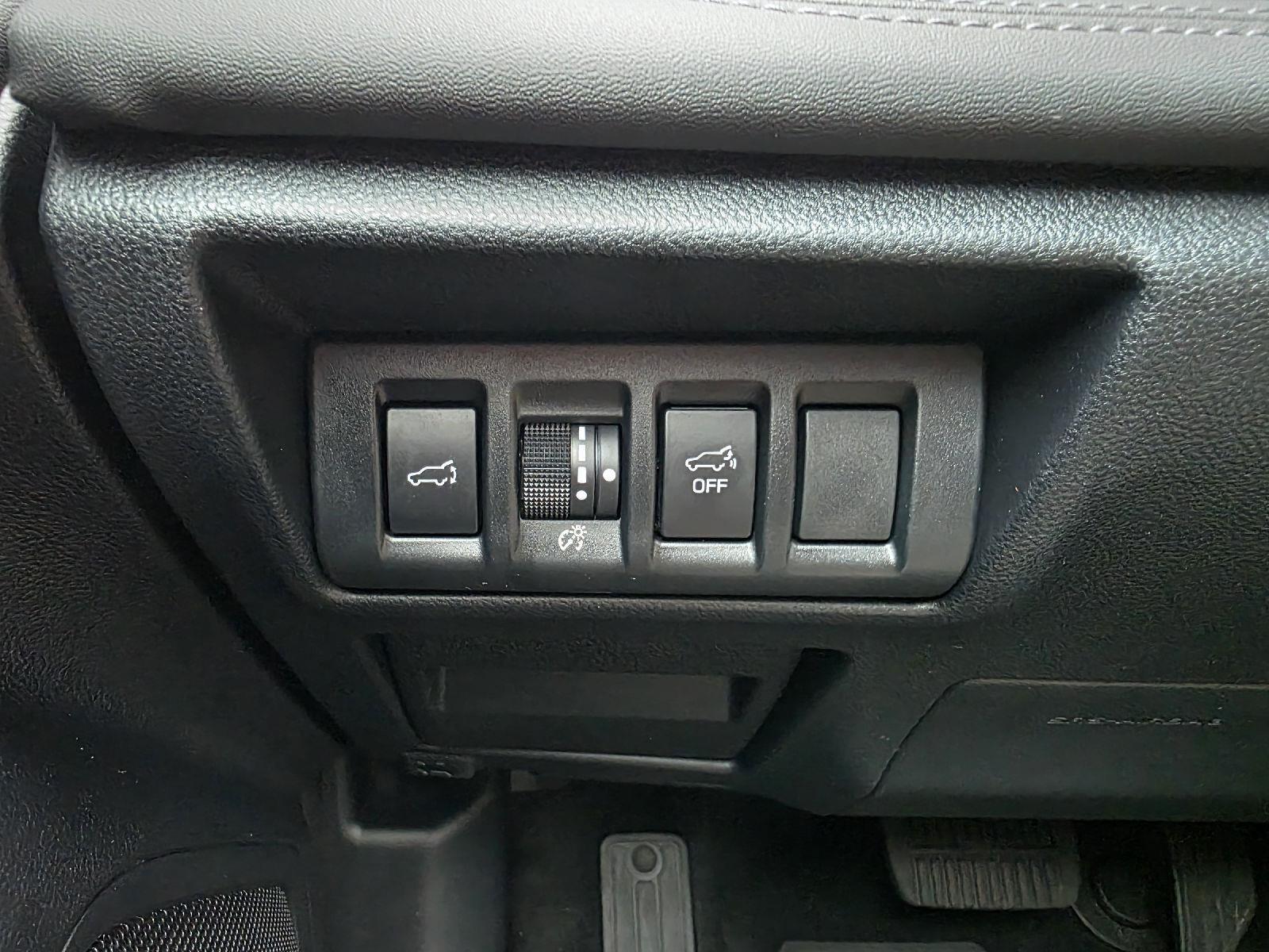 2022 Subaru Outback Limited photo 3