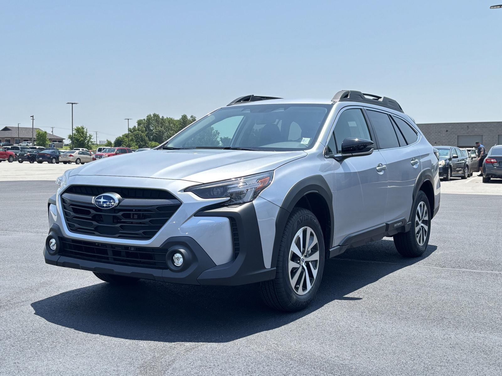 2025 Subaru Outback Premium's photo