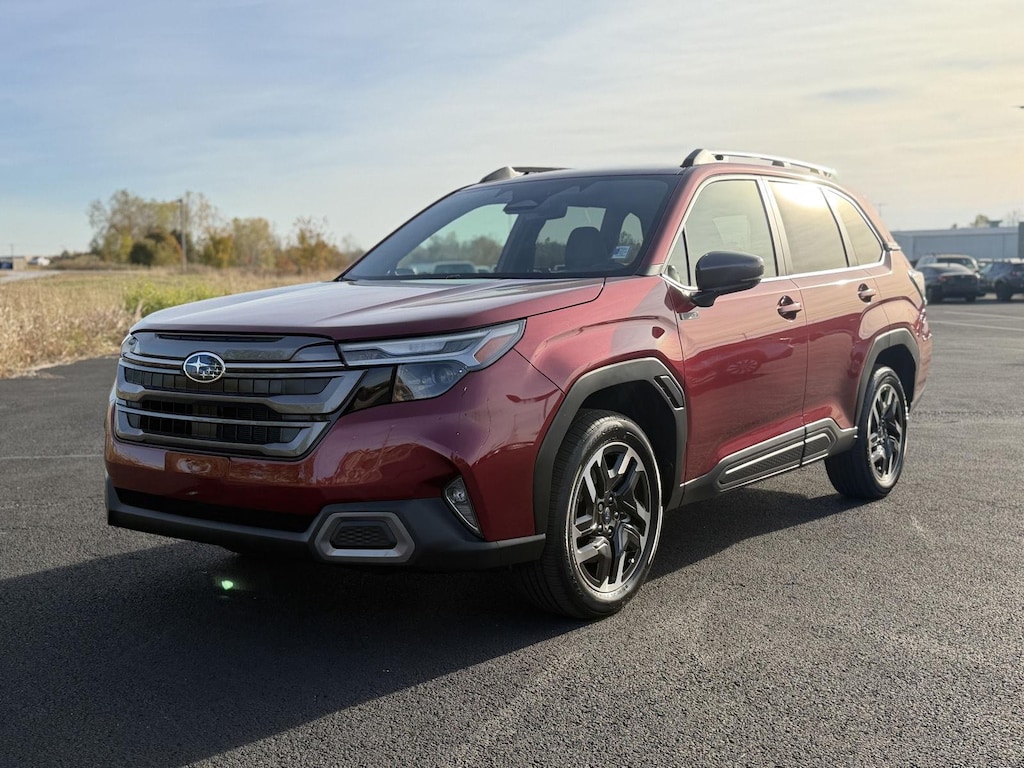 New 2025 Subaru Forester Hybrid Limited SUV