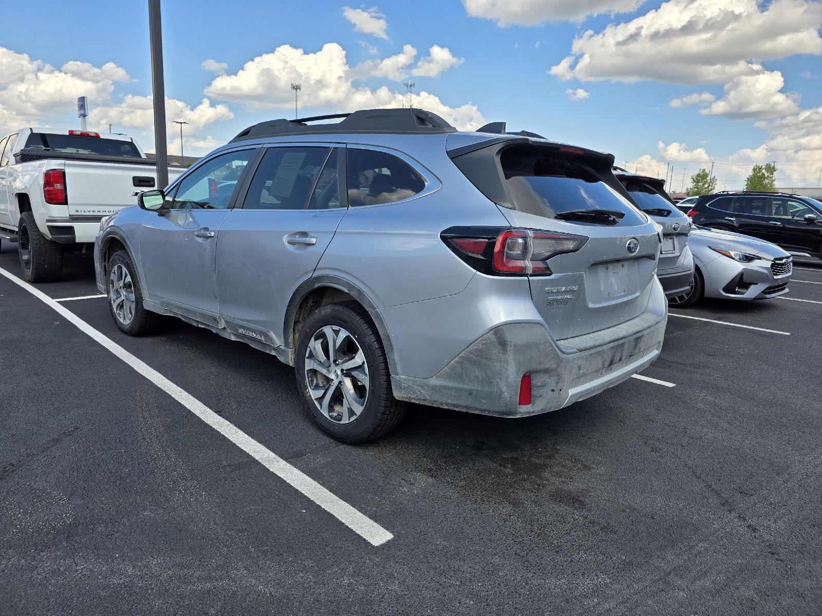2022 Subaru Outback Limited photo 4