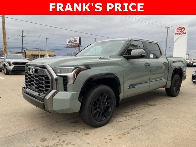 2026 Toyota Tundra Platinum's photo