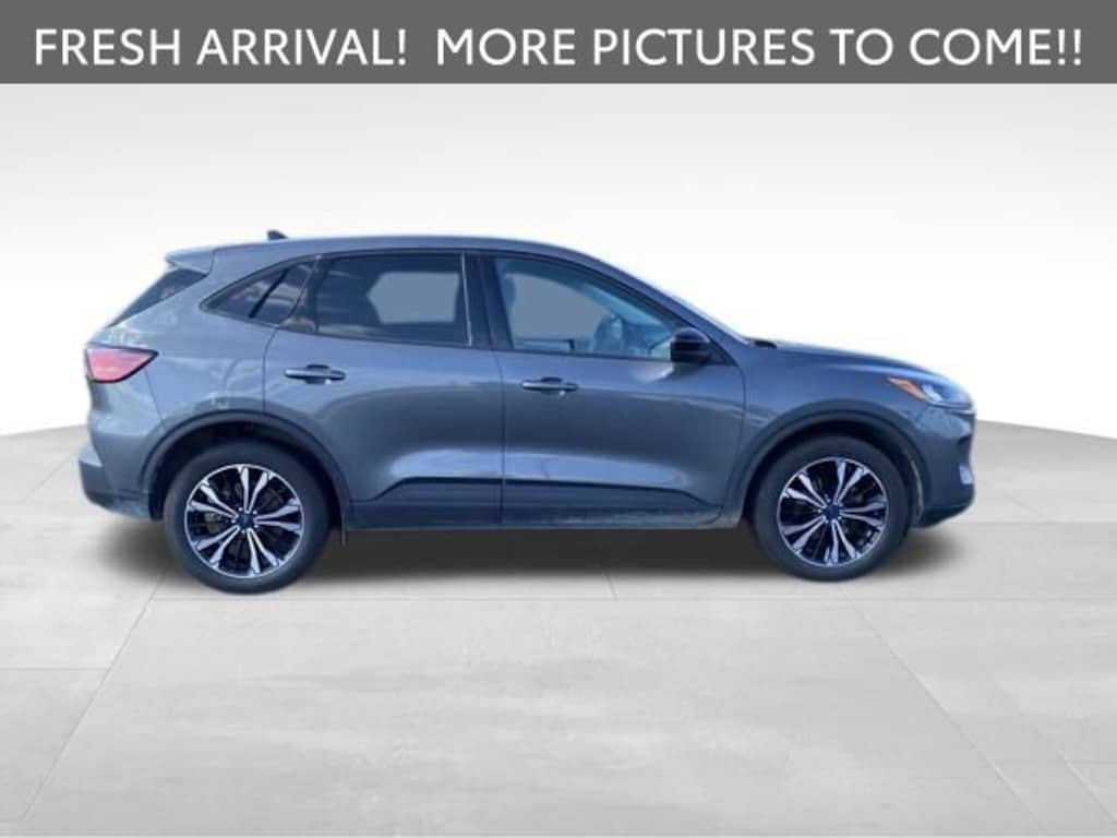 Used 2022 Ford Escape SE SUV